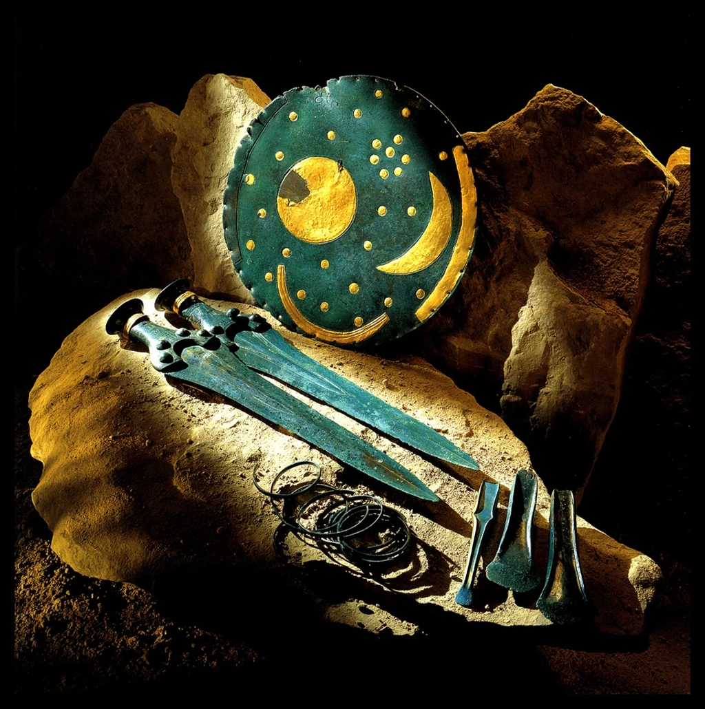 The Nebra Sky Disc: A Bronze Age Calendar - The Nebra Hoard